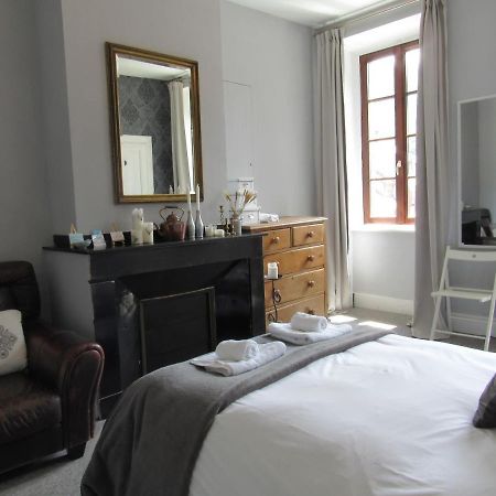 Les Deux Rives Bed & Breakfast Cierp ภายนอก รูปภาพ