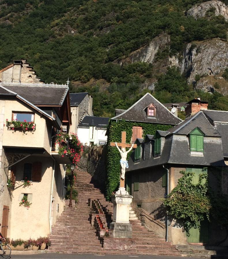 Les Deux Rives Bed & Breakfast Cierp ภายนอก รูปภาพ