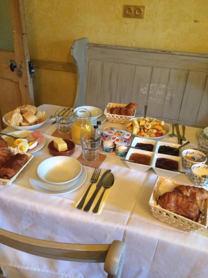 Les Deux Rives Bed & Breakfast Cierp ภายนอก รูปภาพ