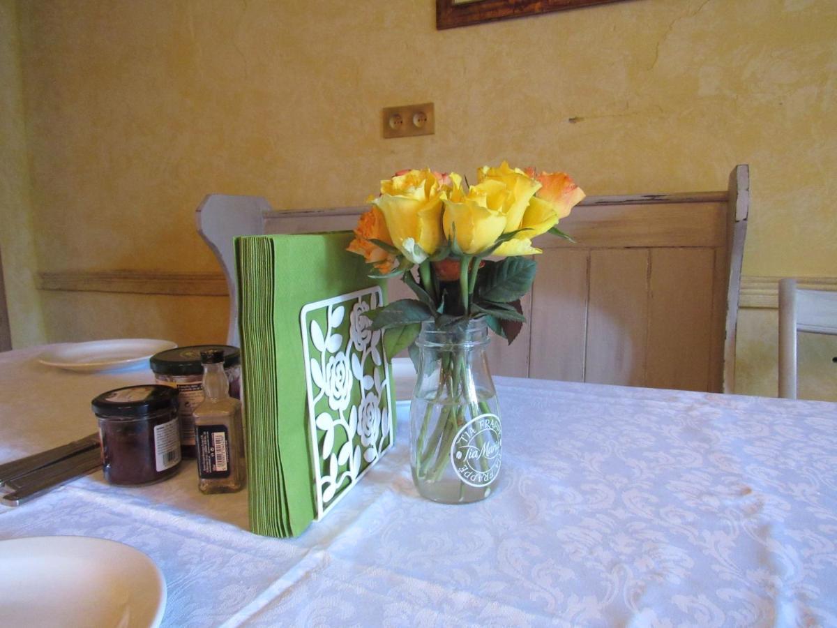 Les Deux Rives Bed & Breakfast Cierp ภายนอก รูปภาพ