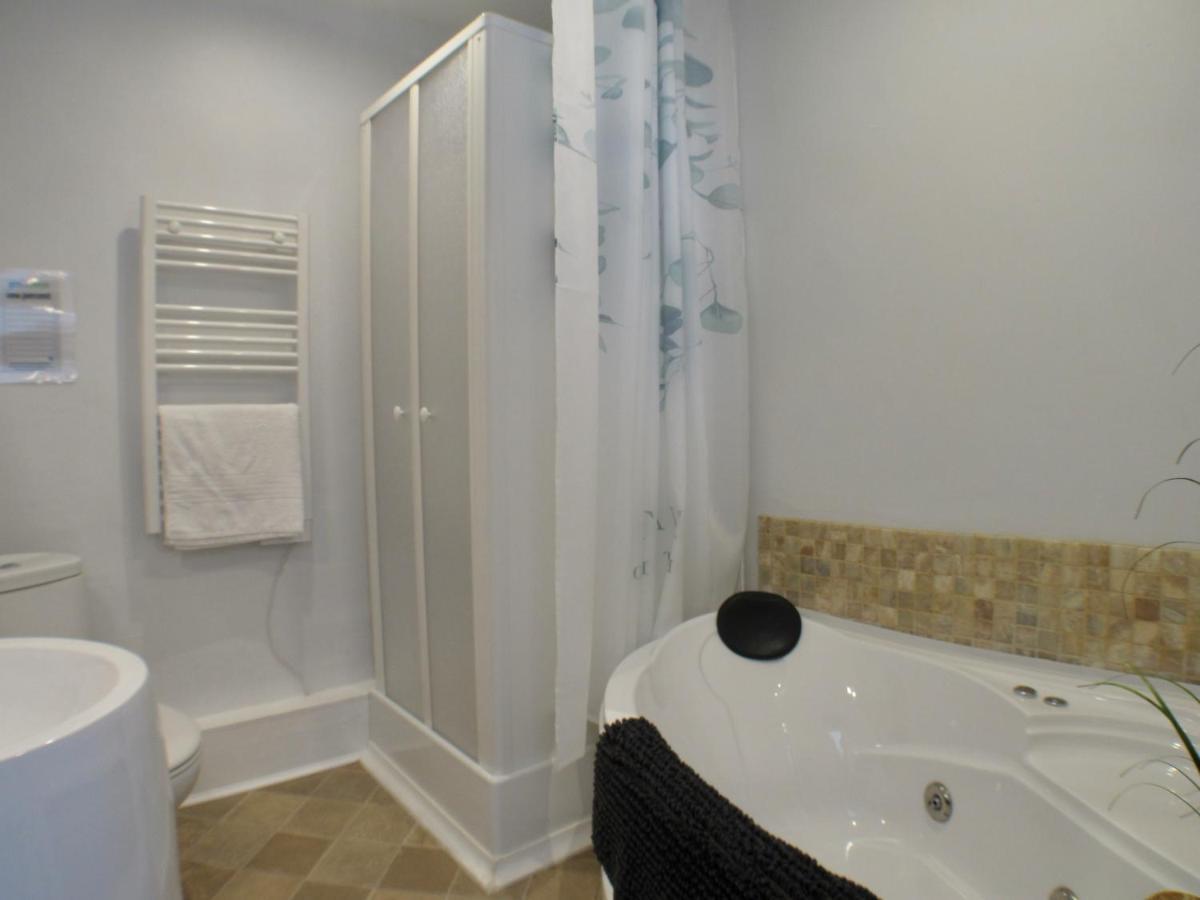 Les Deux Rives Bed & Breakfast Cierp ภายนอก รูปภาพ